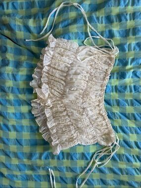 Women's Ruffle Smocked shorts - Cream
